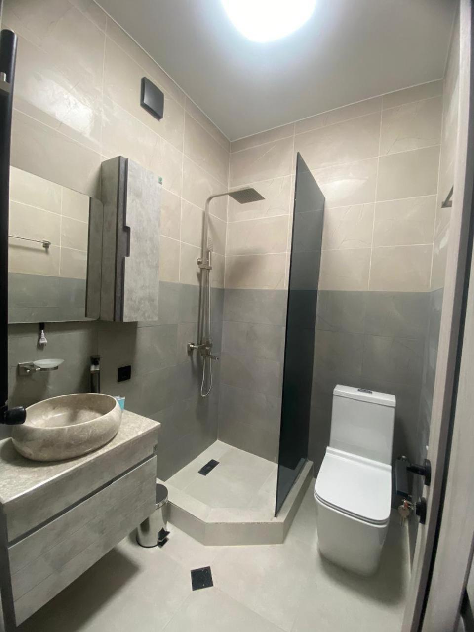 Hotel Garden Tbilisi ภายนอก รูปภาพ