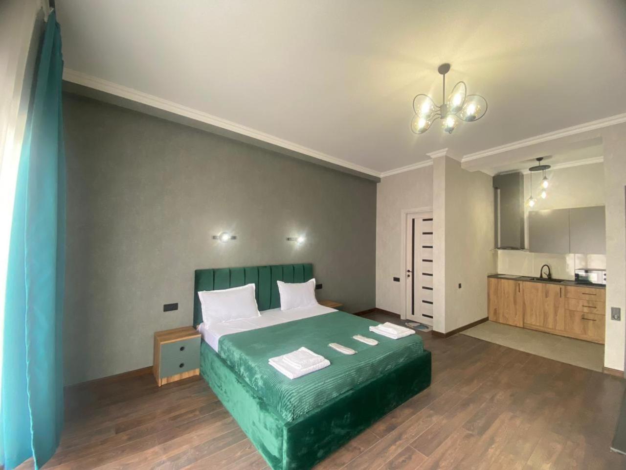 Hotel Garden Tbilisi ภายนอก รูปภาพ