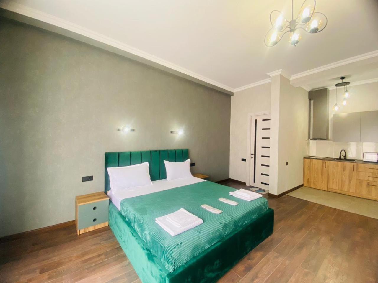 Hotel Garden Tbilisi ภายนอก รูปภาพ