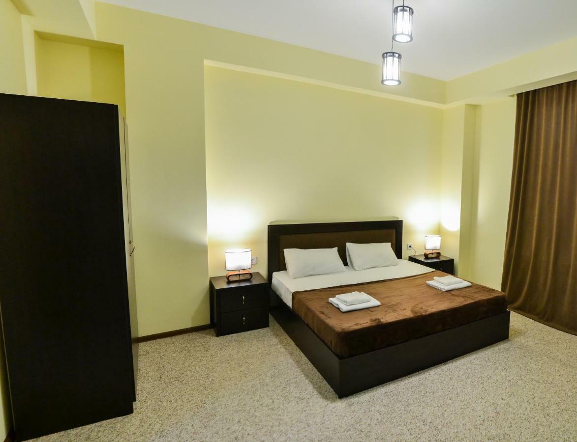Hotel Garden Tbilisi ภายนอก รูปภาพ
