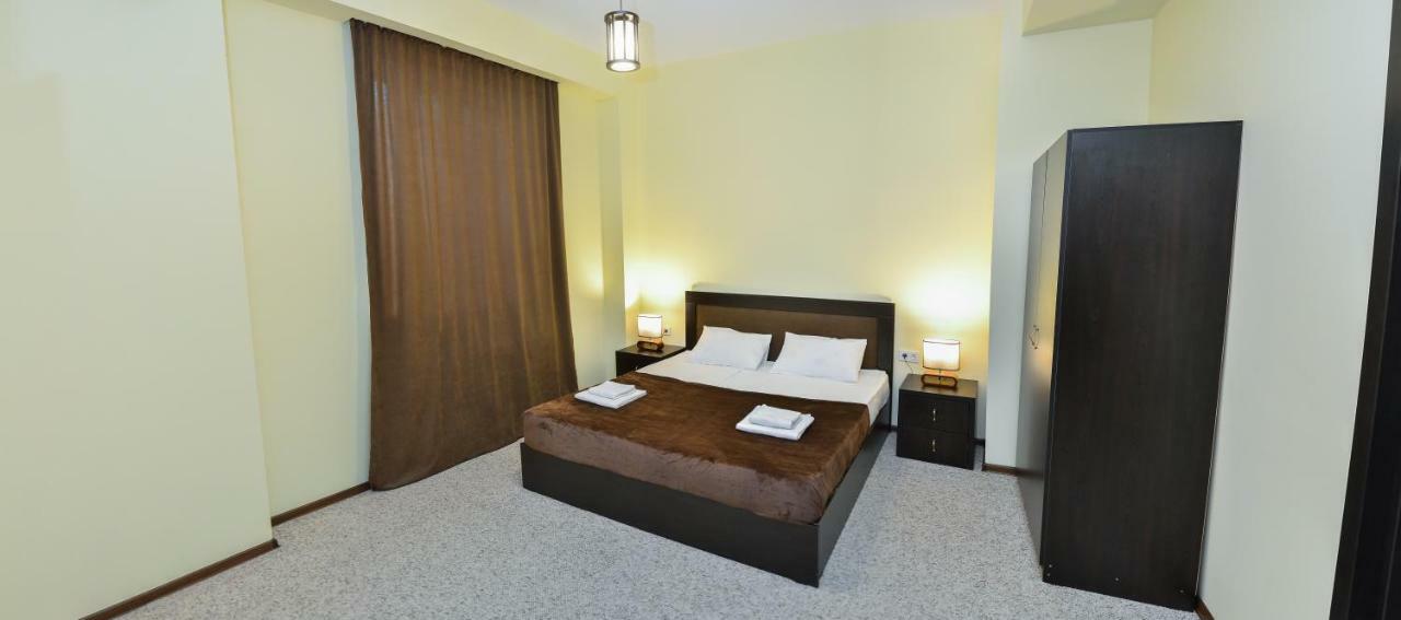 Hotel Garden Tbilisi ภายนอก รูปภาพ